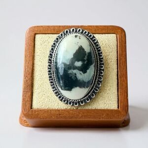 Stunning Natural White Buffalo Statement Ring Southwestern Sterling Silver Sz 7